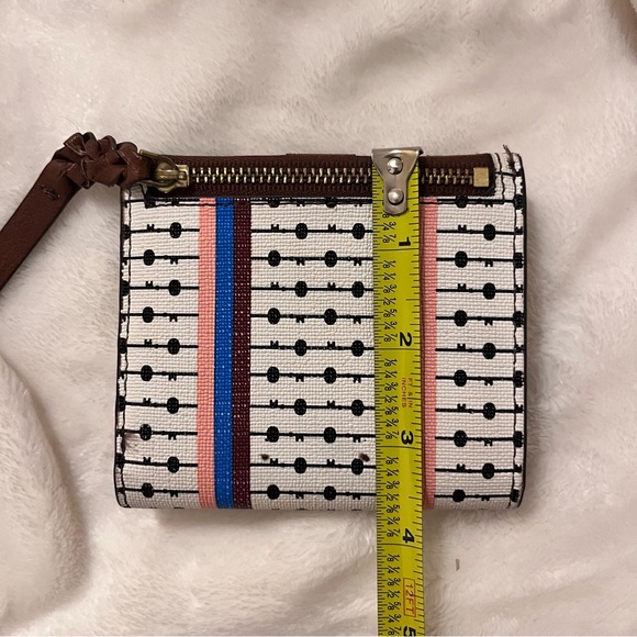 Fossil | Matching Purse and Wallet - Picture 16 of 16